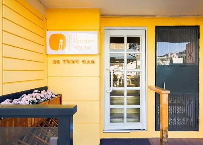B & B Cheung Chau